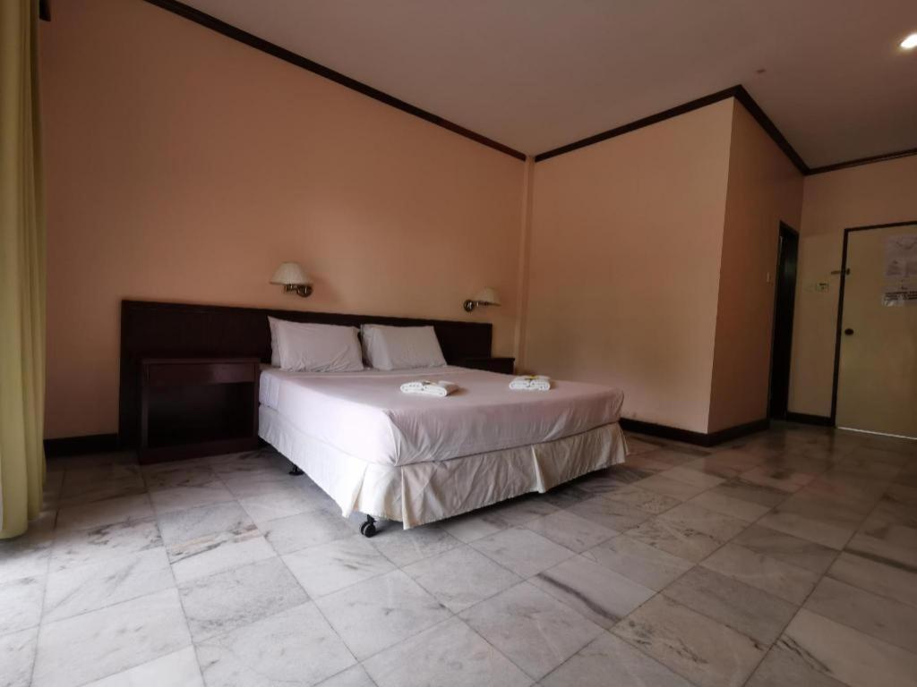 Oyo 89972 Borneo Paradise Beach Hotel Κότα Κιναμπαλού Εξωτερικό φωτογραφία