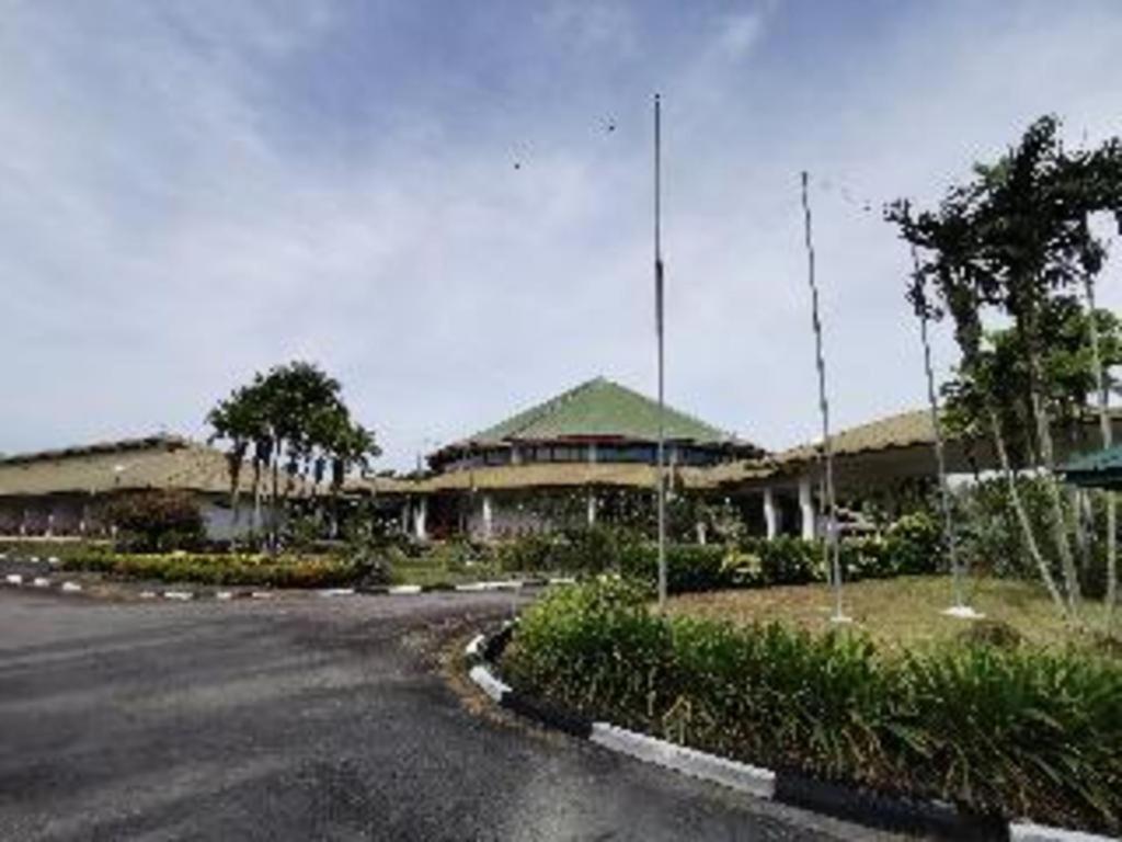 Oyo 89972 Borneo Paradise Beach Hotel Κότα Κιναμπαλού Εξωτερικό φωτογραφία