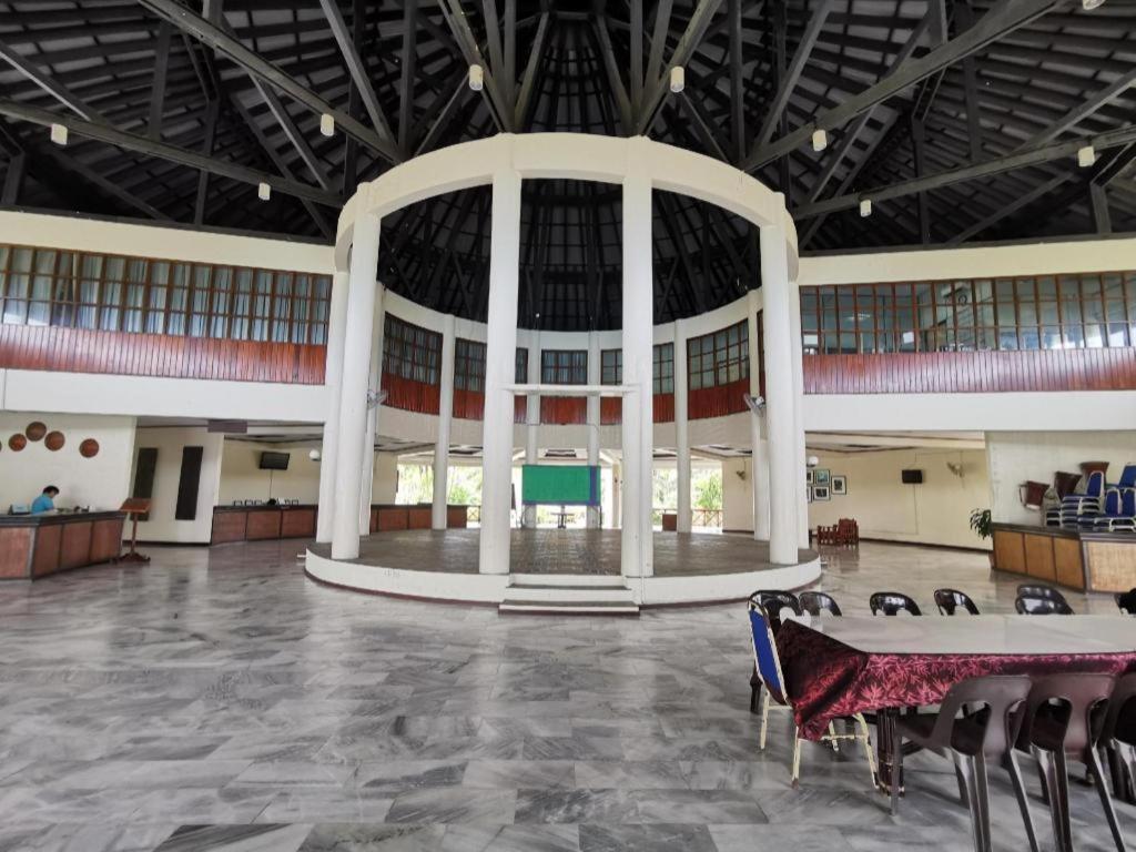 Oyo 89972 Borneo Paradise Beach Hotel Κότα Κιναμπαλού Εξωτερικό φωτογραφία