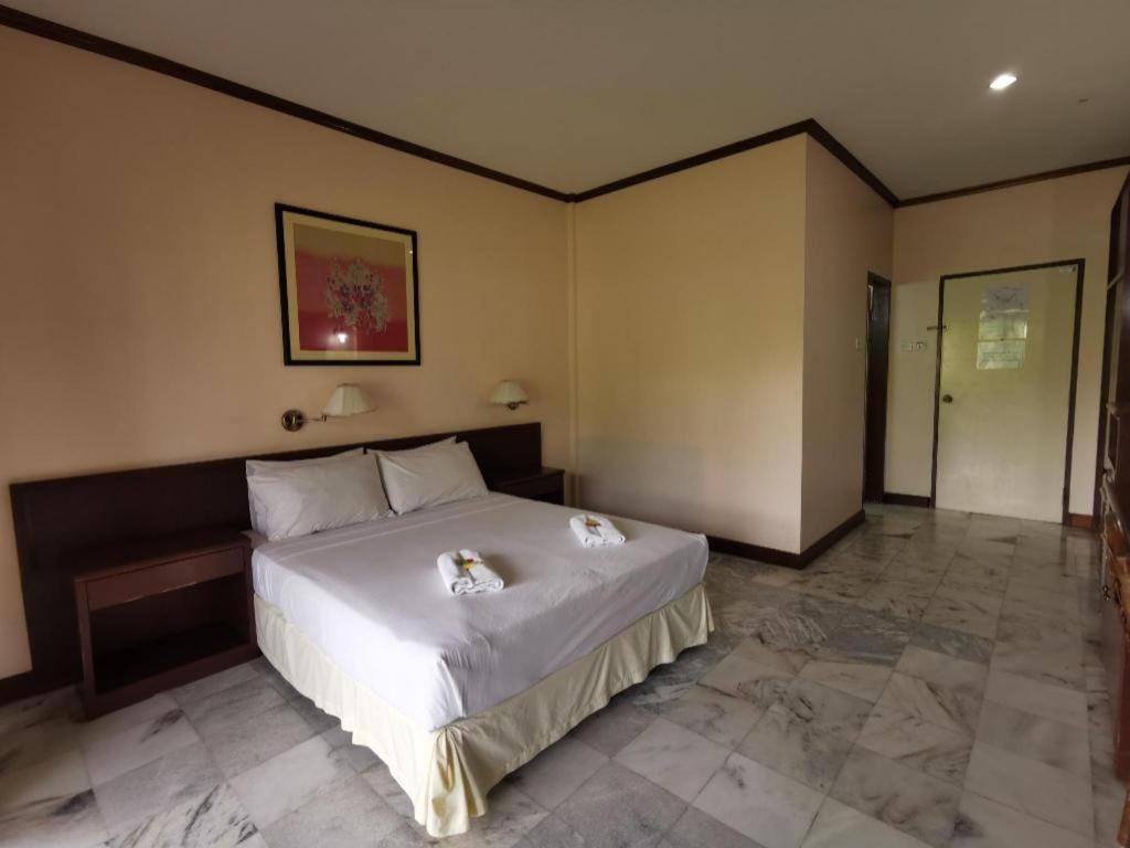 Oyo 89972 Borneo Paradise Beach Hotel Κότα Κιναμπαλού Εξωτερικό φωτογραφία